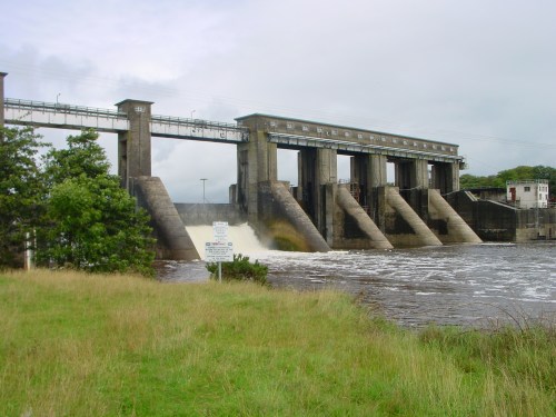 76-note-the-extent-of-the-drop Parteen Villa Weir