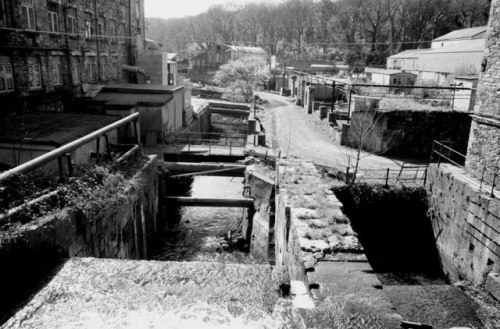 Waterwheel pits (Chris Allen) 1557367_f7a4cf4d