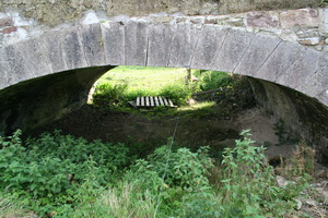 The arch from the centre