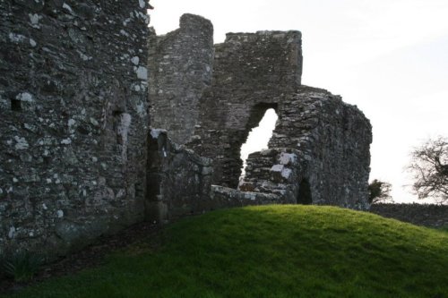 93237304usnydnsb The ruined church