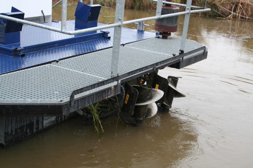 canal-weed-boat-at-lock-34-15_resize Modern canal weed-boat 3
