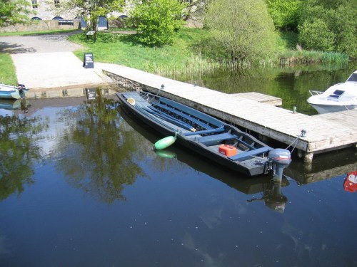 Erne_cot_Crom_Castle_tourist_trips_2007 (copyright Tina)_resize Erne cot at Crom Castle 2007 (copyright Tina of Wasserrausch)