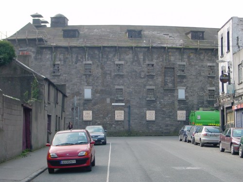 The curved building from James's Street