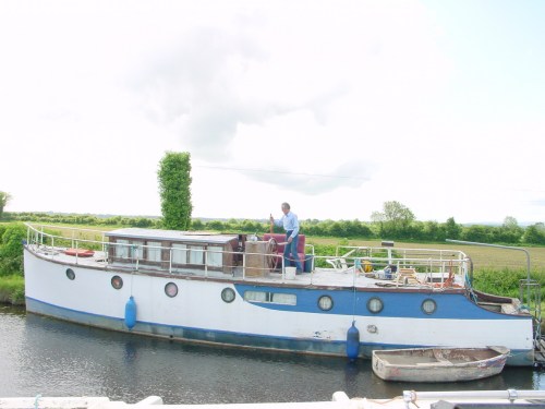 wooden-boat-at-lock-22-02_resize Fortuna at Lock 22 on the Grand Canal