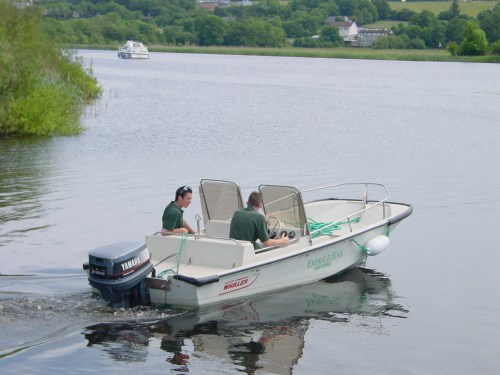 15-06-2006-11-41-08_0019-2_resize Emerald Star workboat