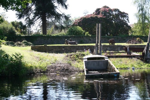 aluminium-workboat-ashore-at-slip-01_resize Aluminium workboat