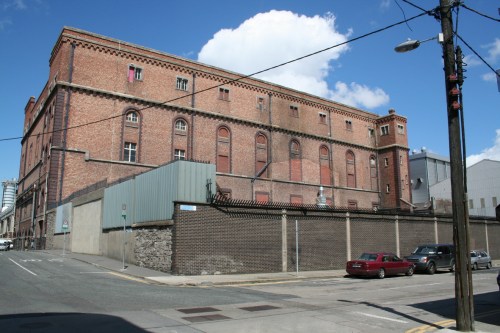 bond-harbour-to-right-and-site-of-rupee-bridge-to-left_resize The Guinness malthouse from Grand Canal Place