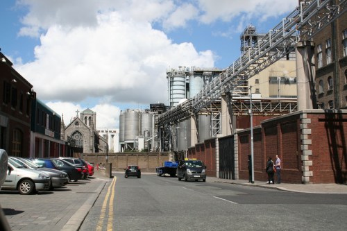 grand-canal-place-with-former-harbour-to-l_resize Looking north along Grand Canal Place