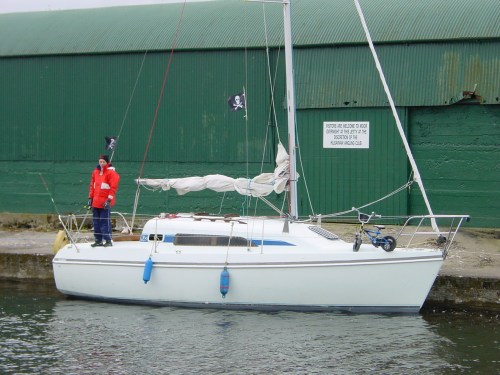 Visiting boat alongside in Kilgarvan