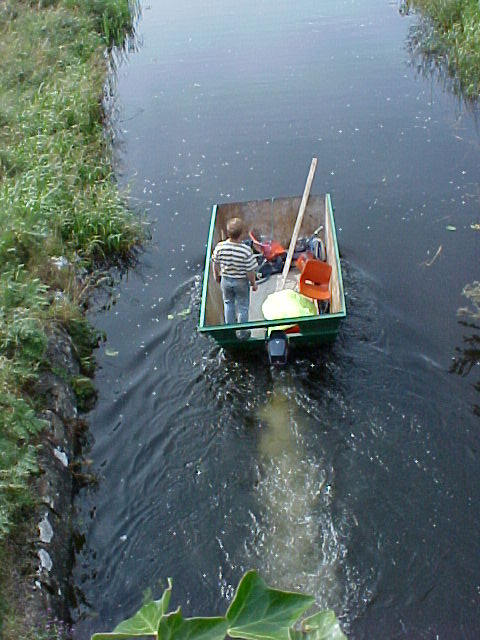 Mvc-107f ... and leaving it