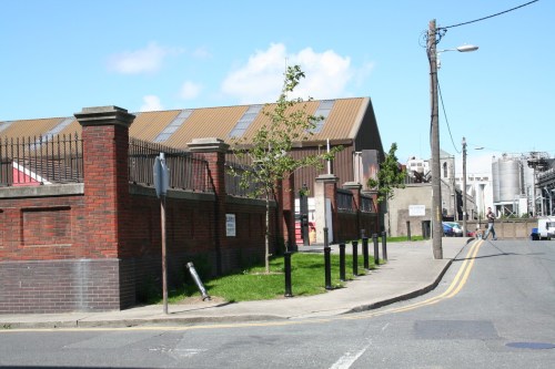 site-of-last-bit-of-harbour-to-be-filled-in_resize The west side of Grand Canal Place from Bond Street