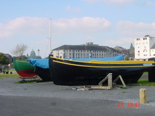 trad boats ashore_resize Traditional boat ashore
