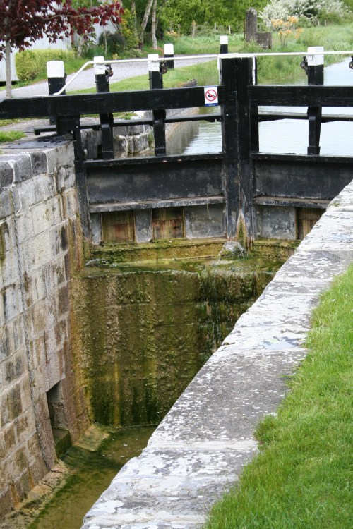 The upper cill