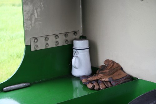 Can and gloves_resize Can and gloves