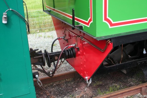 Engine to carriage coupling_resize The towing arrangements for the butty