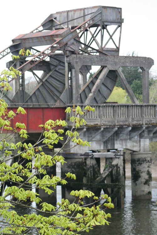 Ferrymountgarrett bridge 04_resize The bridge upperworks from the east bank