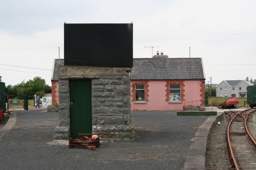 IMG_6718_resize Looking back up the platform