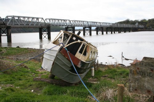 Narrowboat being painted above Barrow Bridge 01_resize Narrowboat being painted above Barrow Bridge
