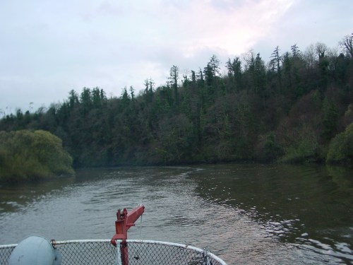trees on barrow_resize 2000 2 ... while it's still clear astern