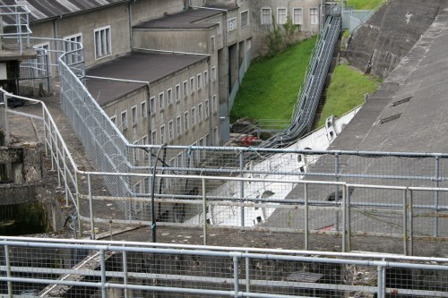 The mysterious track (2007)