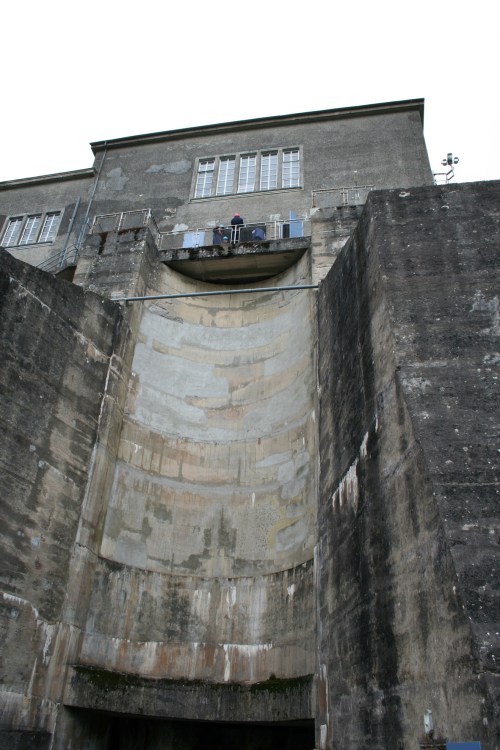 The wall of the upper chamber (2007)