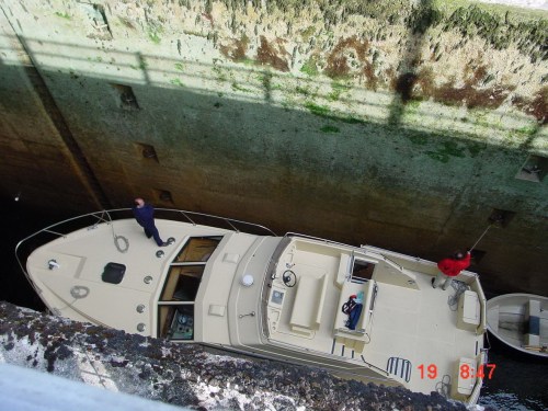 Cruiser descending in the upper chamber (2001)