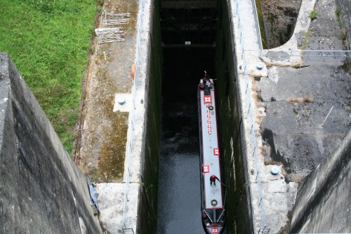 NB Earnest rising in the lower chamber 2 (2007)