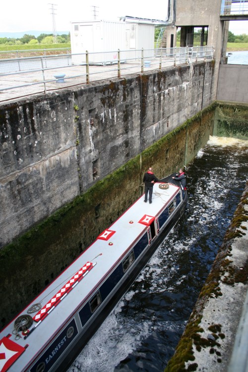 NB Earnest rising in the upper chamber 5 (2007)