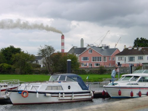shannonbridge from north 37_resize Shannonbridge from off the new moorings above the village (2003)
