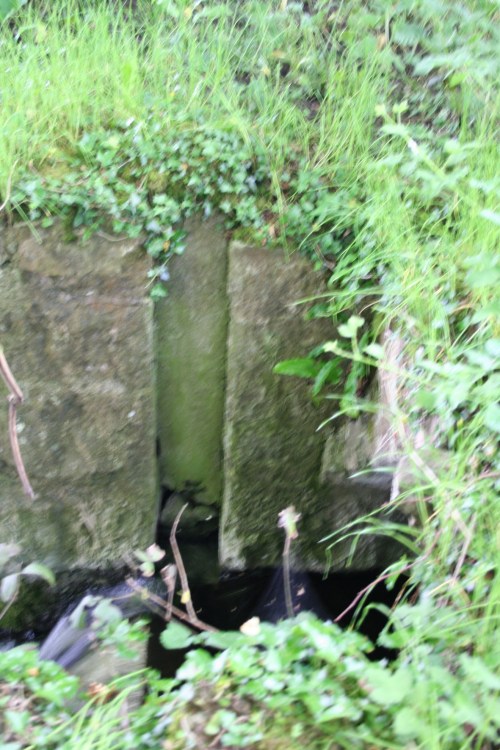 55 Downstream end provision for stop planks_resize Provision for stop planks? Looks like concrete