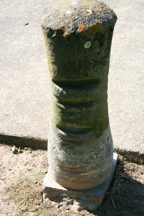 Bollard 1