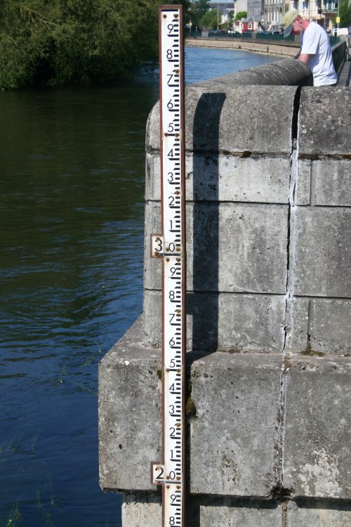 Depth gauge (2009)