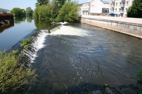The weir seen from the bridge (2009)