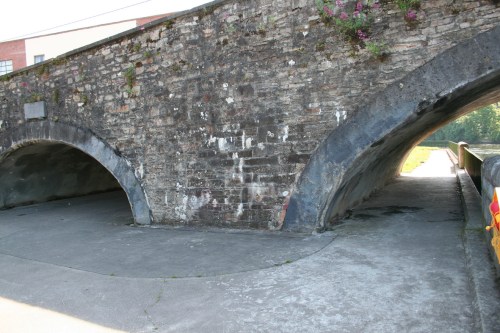 The towing-path arch (2009)