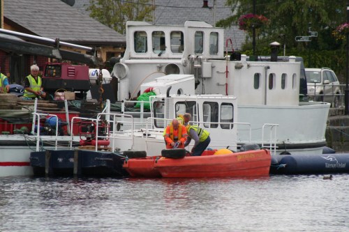 Attaching buoys to anchors_resize Attaching buoys to anchors