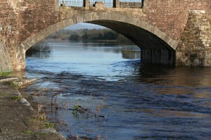 O'Briensbridge during floods 20091120 32_resize