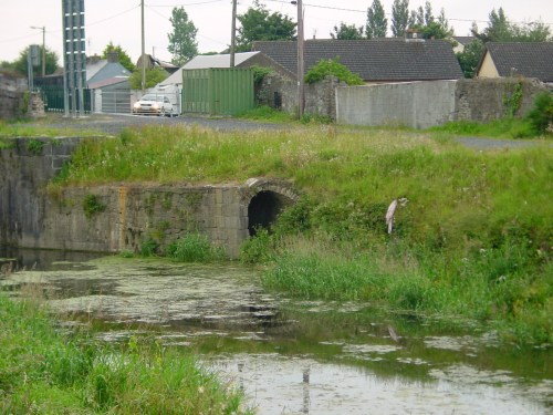 Possible bywash at upper lock on Park Canal 01_resize