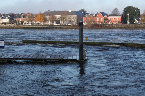 The bend below S O'Halloran bridge floods 20091128 10_resize