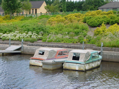 ex-day-boats at locaboat base ballinamore_resize