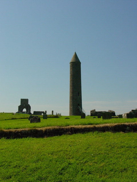 round tower at devinish 02_resize