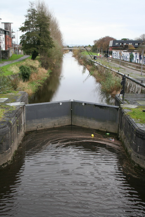 Canal lock