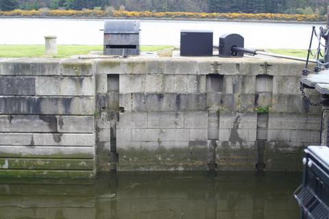 Lower east gate recess_resize