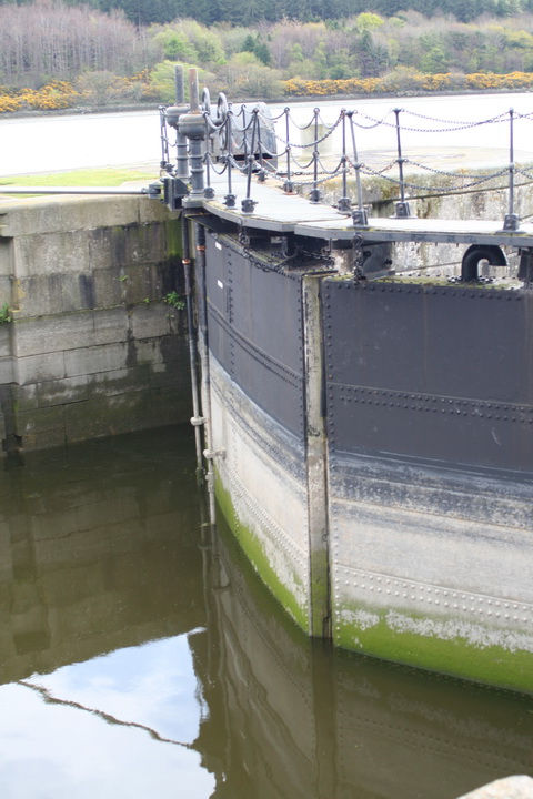 Lower gate mitre_resize