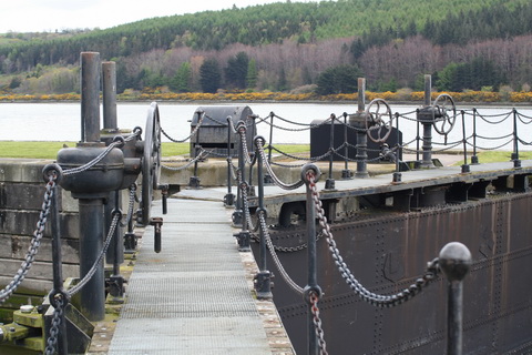 Lower west gate gear 02_resize