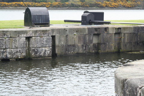 Upper east gate recess and depth markings_resize