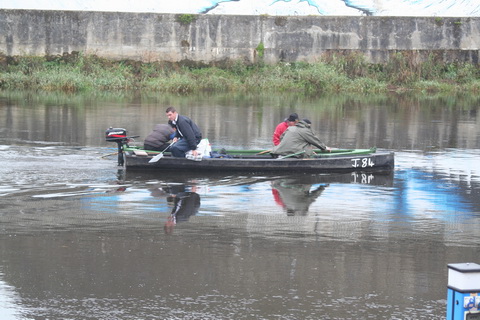Snap-net fishing Carrick-on-Suir August 2012 06_resize