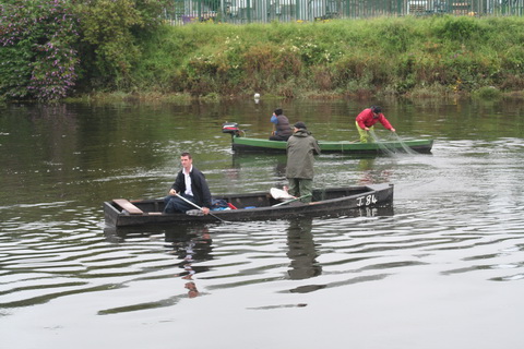 Snap-net fishing Carrick-on-Suir August 2012 08_resize
