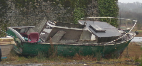 Can anyone identify this wooden cruiser at Shannon Harbour?