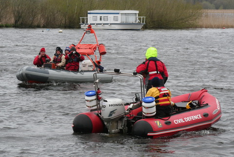 Kilkenny Civil Defence training session on the Shannon