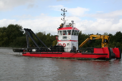 Limerick Port dredger Shannon I 11_resize